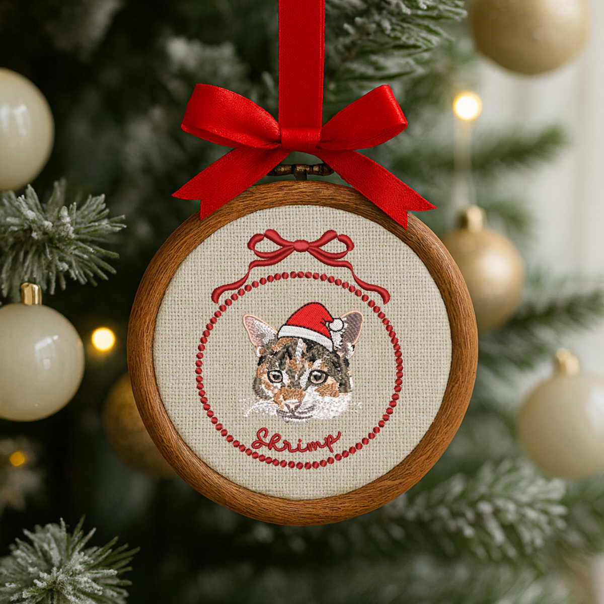 Custom Pet Embroidered Christmas Ornament – Personalized Cat & Dog Hoop with Name