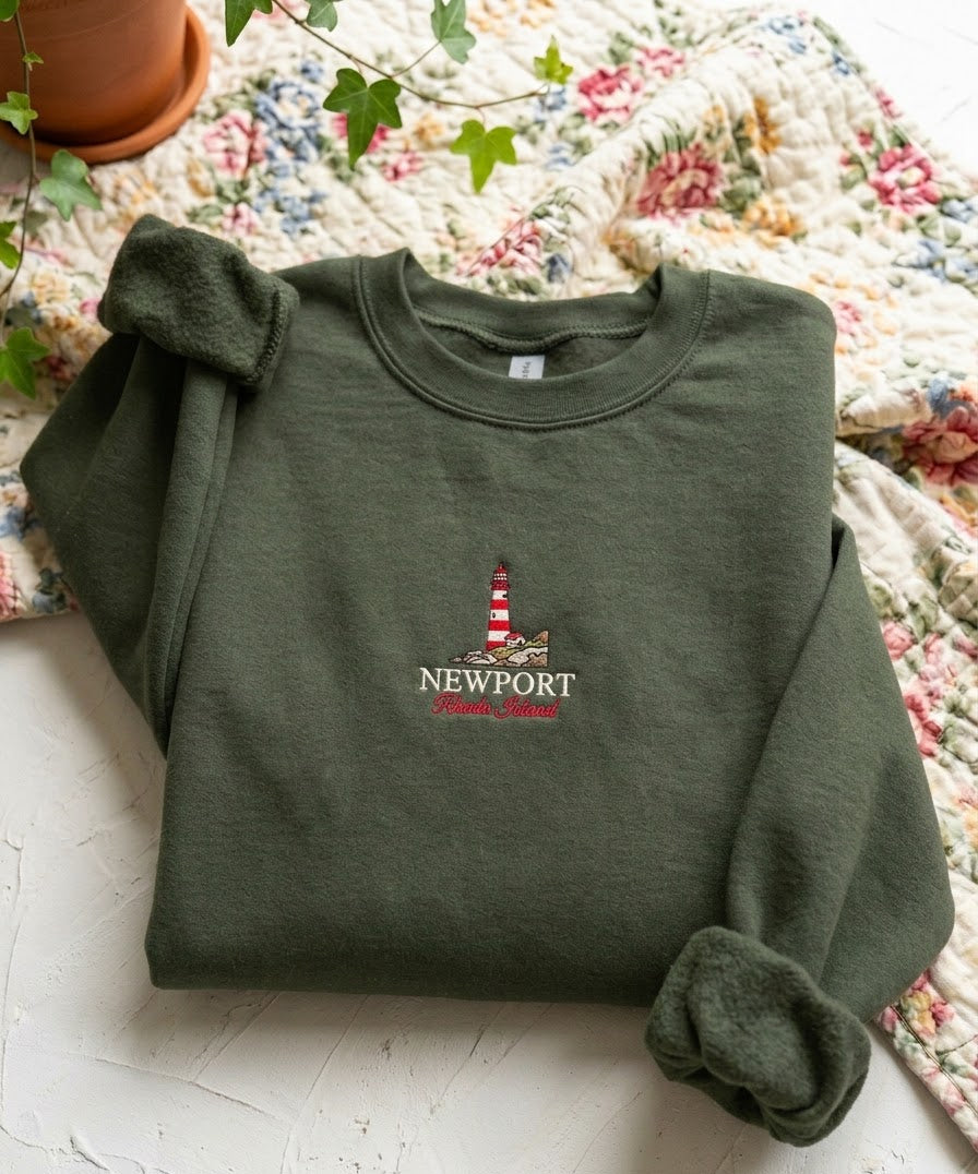 Newport Rhode Island Vintage Sweatshirt – Beach Embroidered Style - photo 4