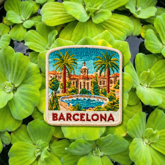 Barcelona Embroidered Travel Patch – Iron-On Appliqué Souvenir