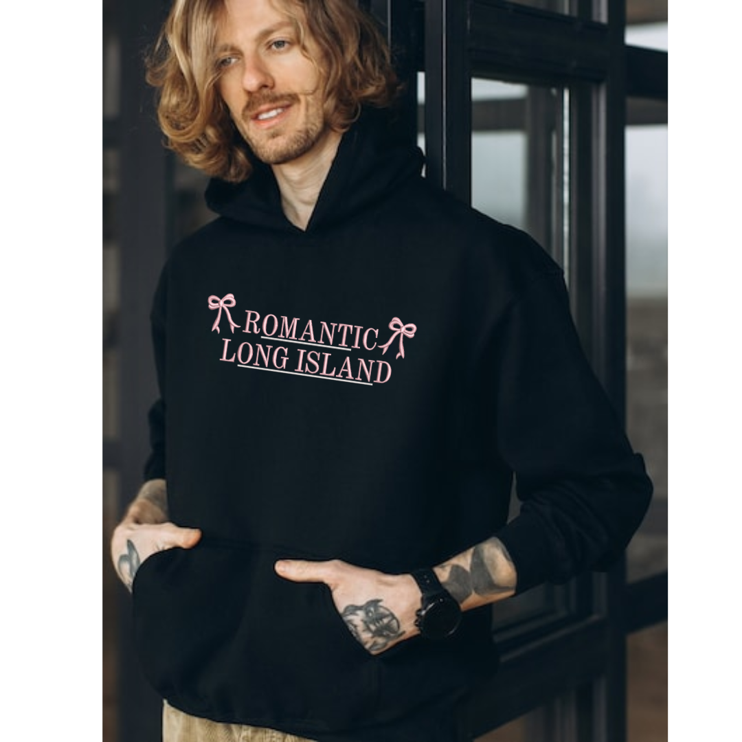 ROMANTIC LONG ISLAND Crewneck