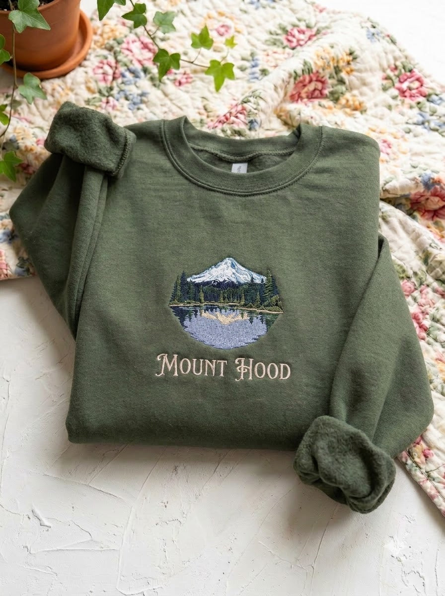 Mount Hood Embroidered Sweater – Cozy Streetwear Style - photo 3