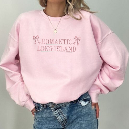 ROMANTIC LONG ISLAND Crewneck