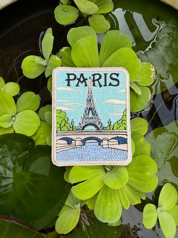 Eiffel Tower Patch: Embroidered Paris Travel Souvenir Appliqué