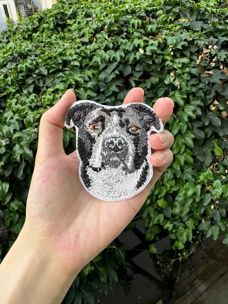 Iron-on American Bulldog patch for backpacks