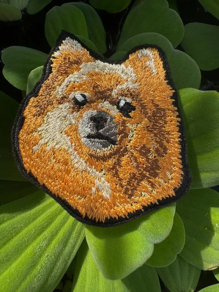 Pomeranian Dog Patch: Embroidered Fluffy Pom Appliqué