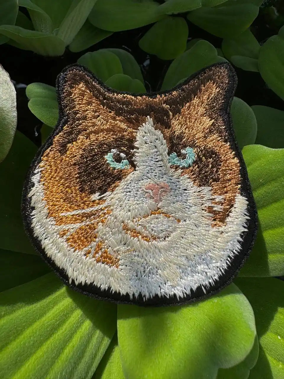 ragdoll cat embroidered patch close-up